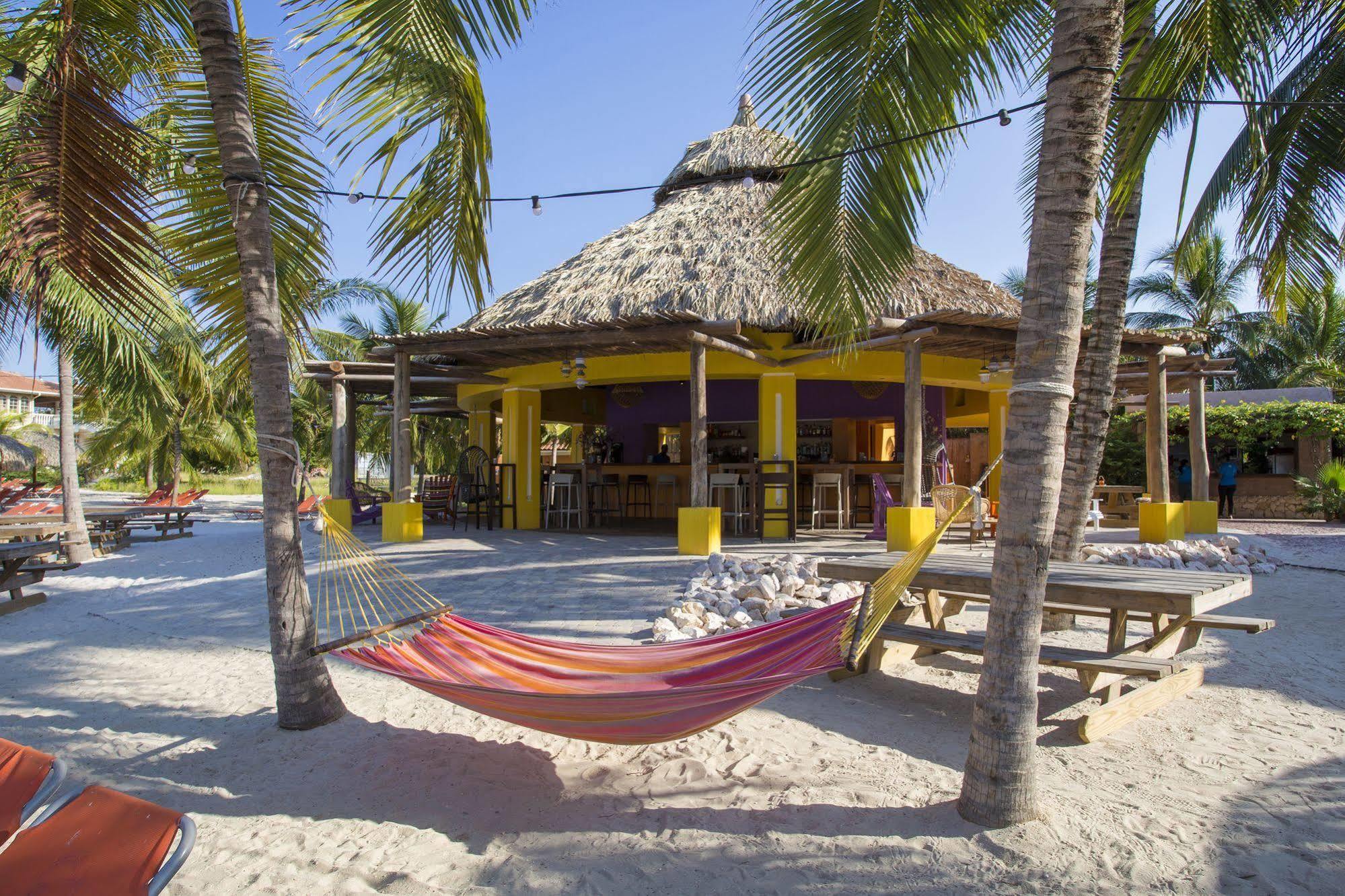 Blue Bay Lodges Curacao Екстериор снимка
